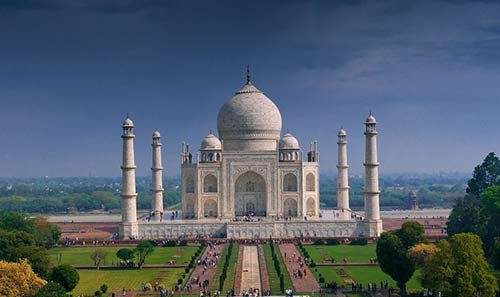 Taj Mahal Tour by Gatimaan Express Train